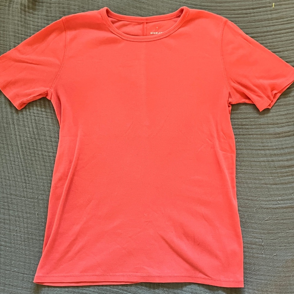 Everlane Luxe Rib Crew Short Sleeve Tee in Coral, size Large